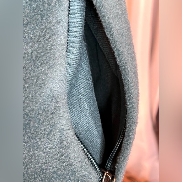 Columbia Deep Sage Green Fleece Vest Size Small - Picture 7 of 10